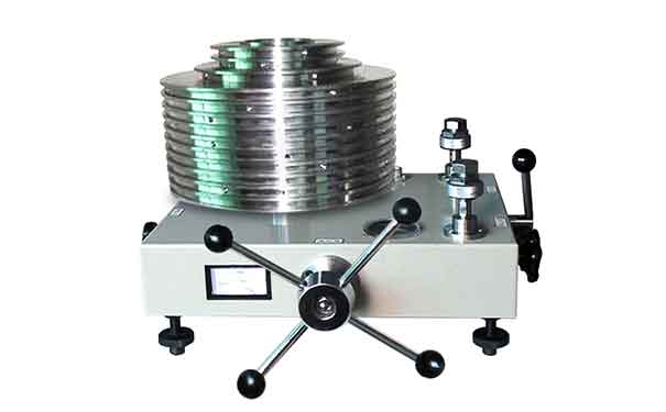 YS600活塞壓力計